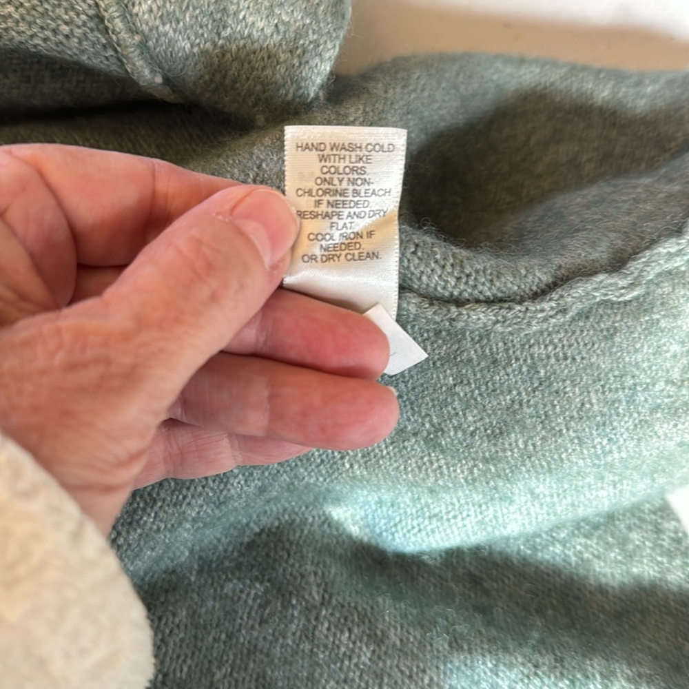 5/$20 J Jill size SP cardigan in a sage green. Shawl collar, pearlescent button. - Picture 6 of 7
